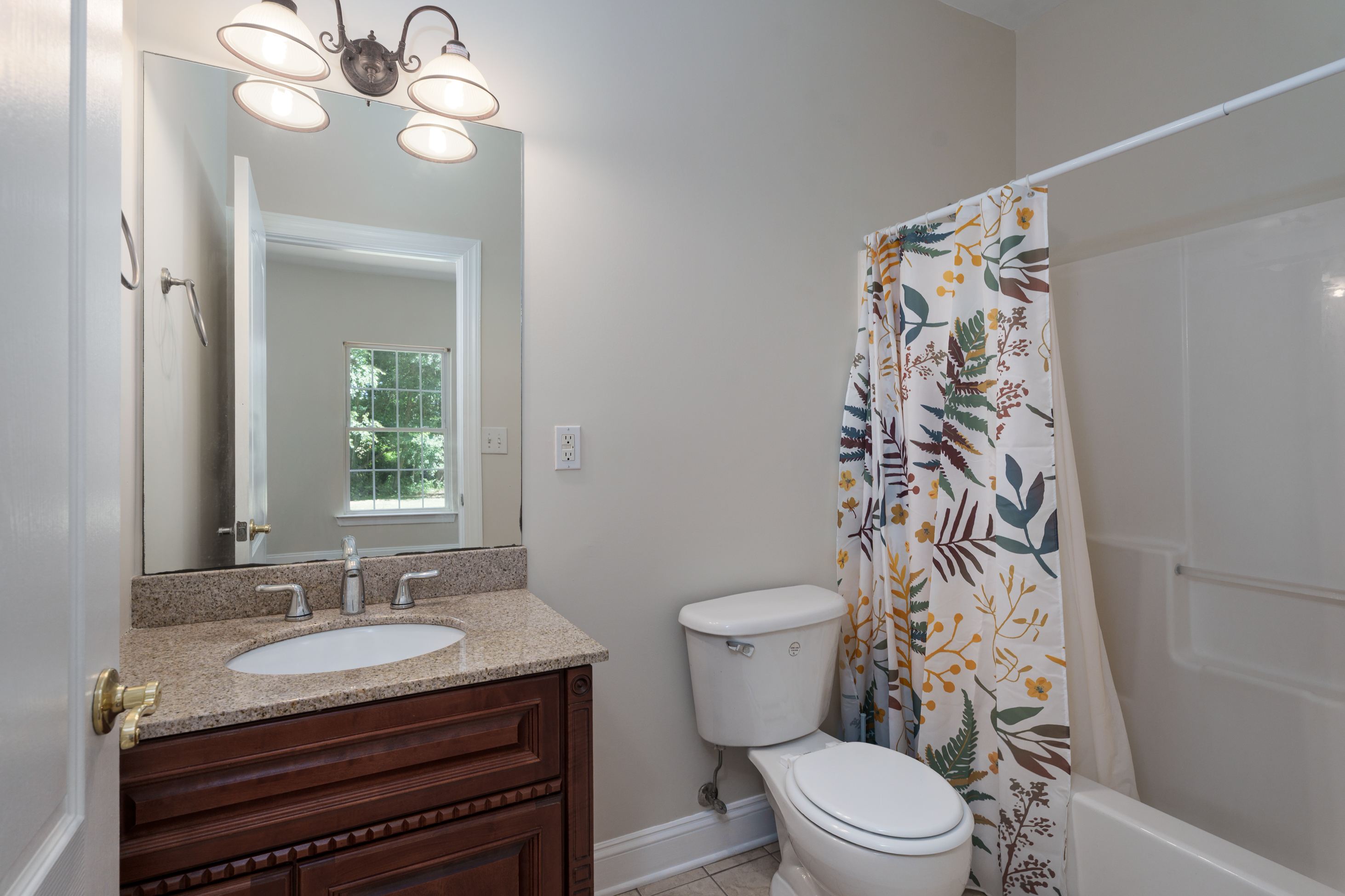  Privacy, Space and Prestige in West Windsor - 物件實景