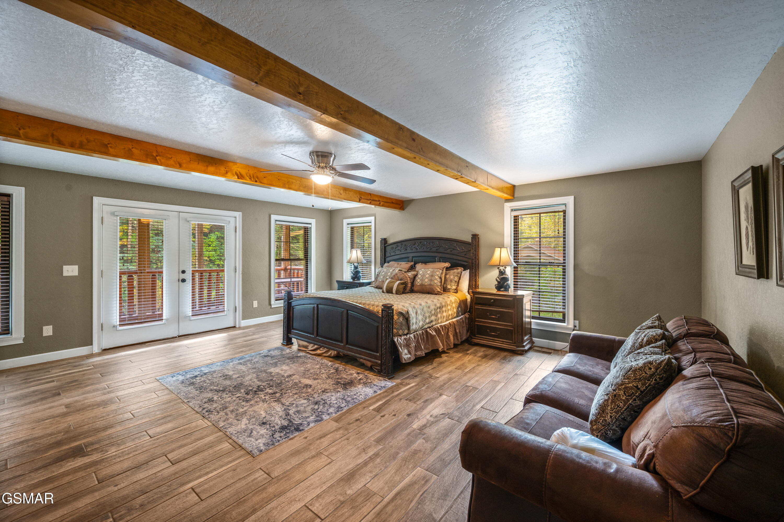 Sevierville, Tennessee, 37876, United States, 3 Bedrooms Bedrooms, ,5 BathroomsBathrooms,Residential,For Sale,1978747