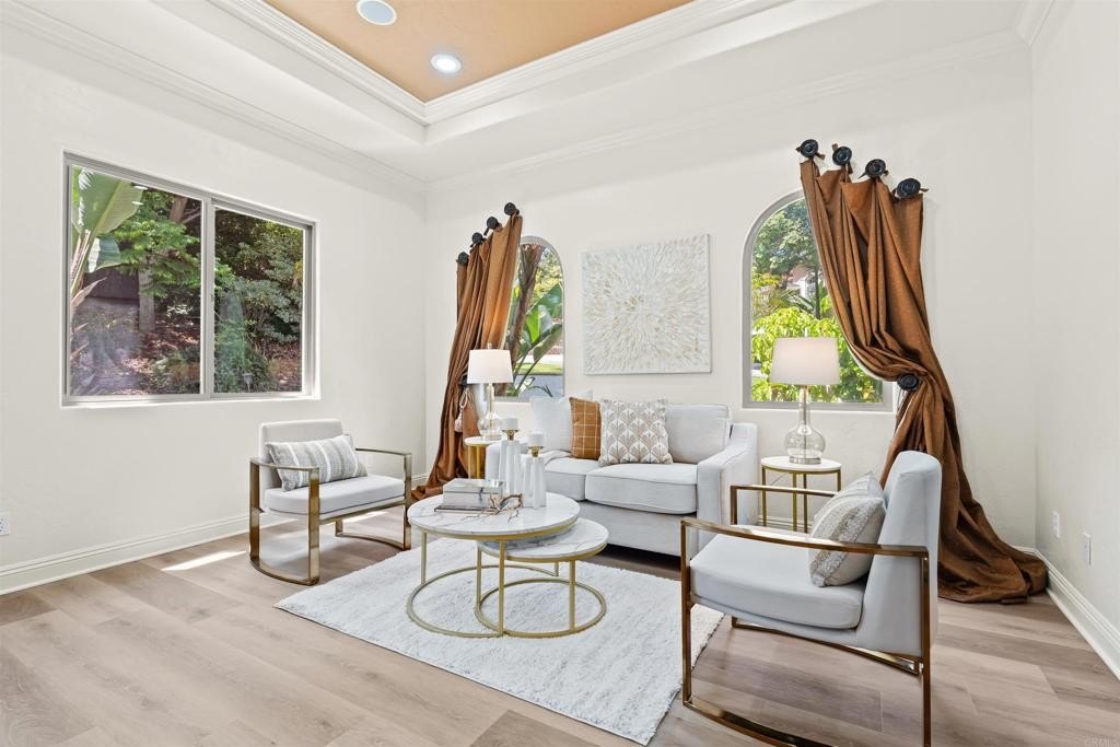 Chula Vista, California, 91910, United States, 5 Bedrooms Bedrooms, ,6 BathroomsBathrooms,Residential,For Sale,1996956