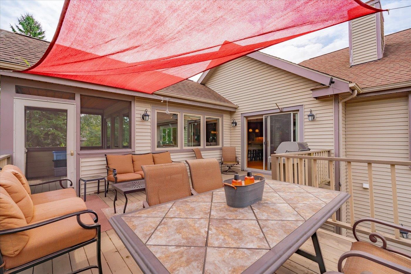 Fitchburg, Wisconsin, 53711, United States, 4 Bedrooms Bedrooms, ,4 BathroomsBathrooms,Residential,For Sale,1977409