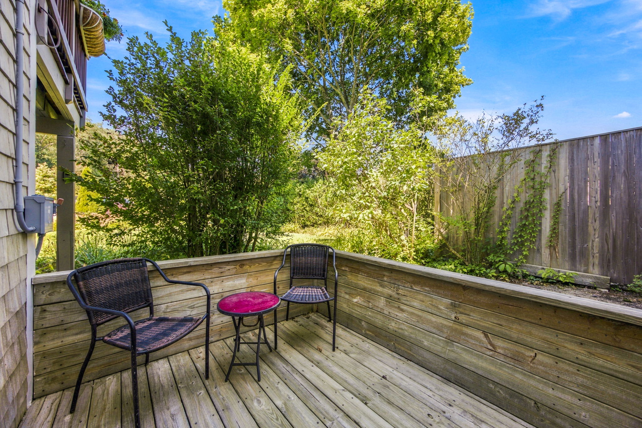  Enjoy the West End with Two Private Outdoor Spaces - 物件實景