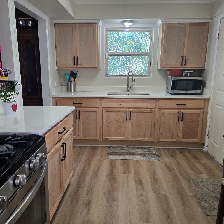 Austin, Texas, 78745, United States, 3 Bedrooms Bedrooms, ,2 BathroomsBathrooms,Residential,For Sale,1927105