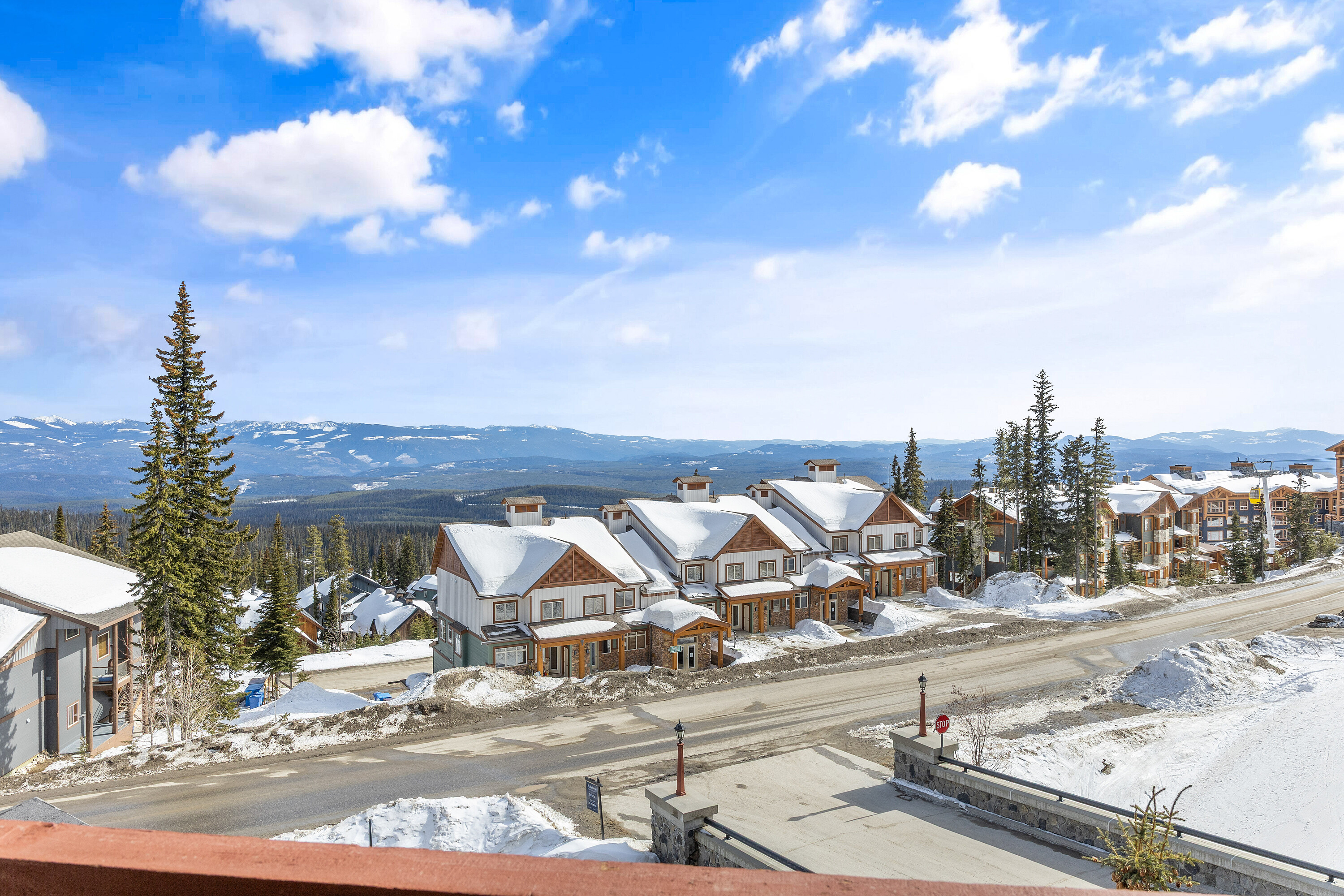  Ski In, Ski Out at Stonebridge - 物件實景