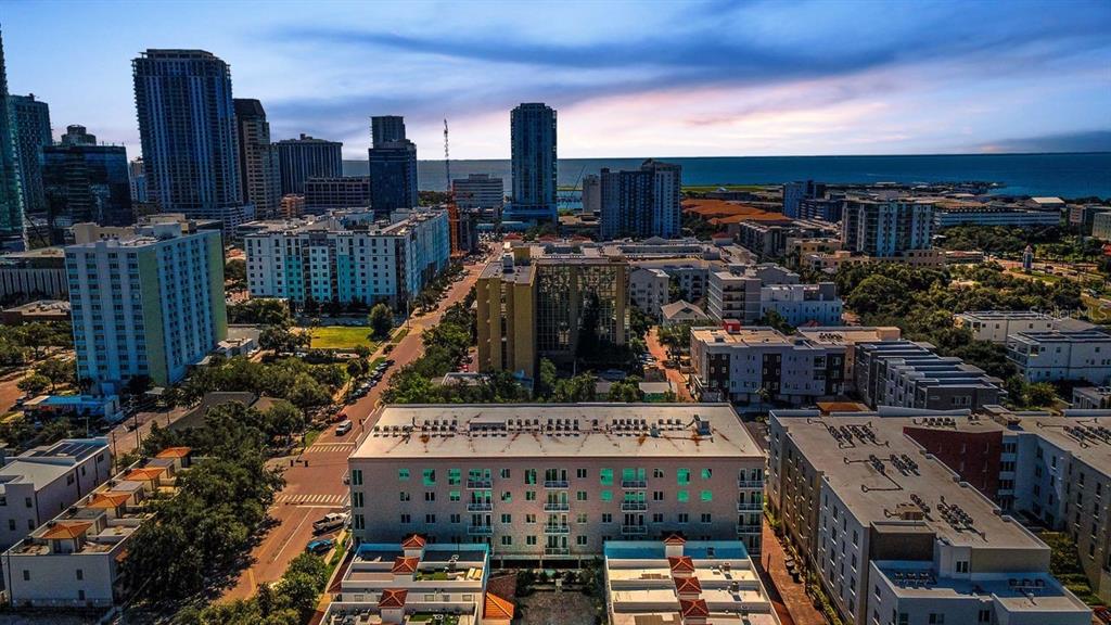 St Petersburg, Florida, 33701, United States, 3 Bedrooms Bedrooms, ,3 BathroomsBathrooms,Residential,For Sale,1885296