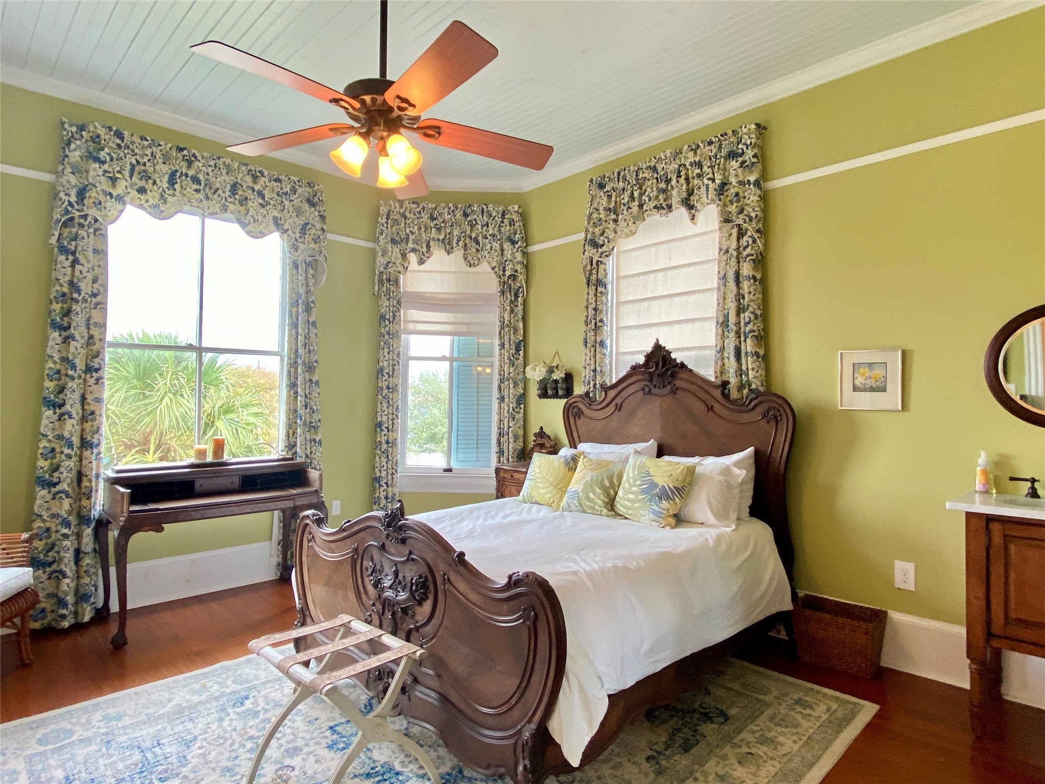 1409 Sealy Street, Galveston, Texas, 77550, United States, 6 Bedrooms Bedrooms, ,4 BathroomsBathrooms,Residential,For Sale,1409 Sealy Street,1683599