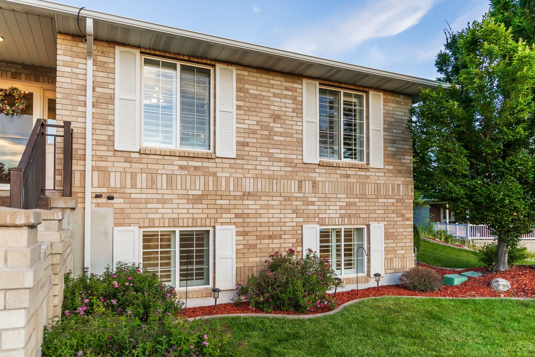  Farmington Rambler on Private Half-Acre with Incredible Views - 物件實景