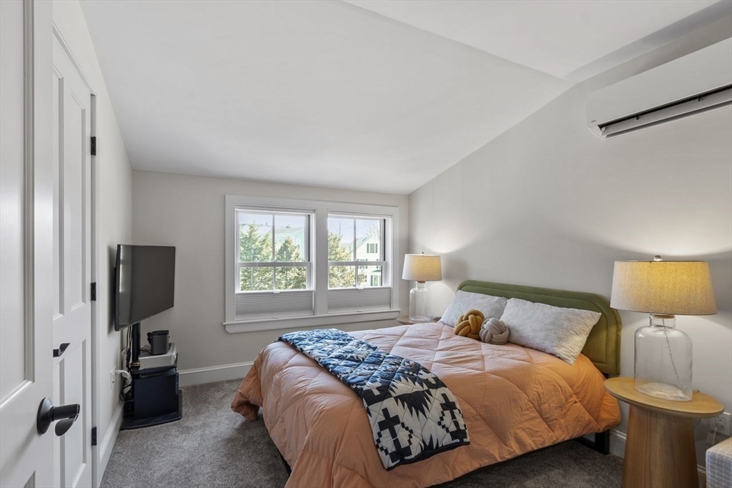 Amesbury, Massachusetts, 01913, United States, 2 Bedrooms Bedrooms, ,2 BathroomsBathrooms,Residential,For Sale,2049079
