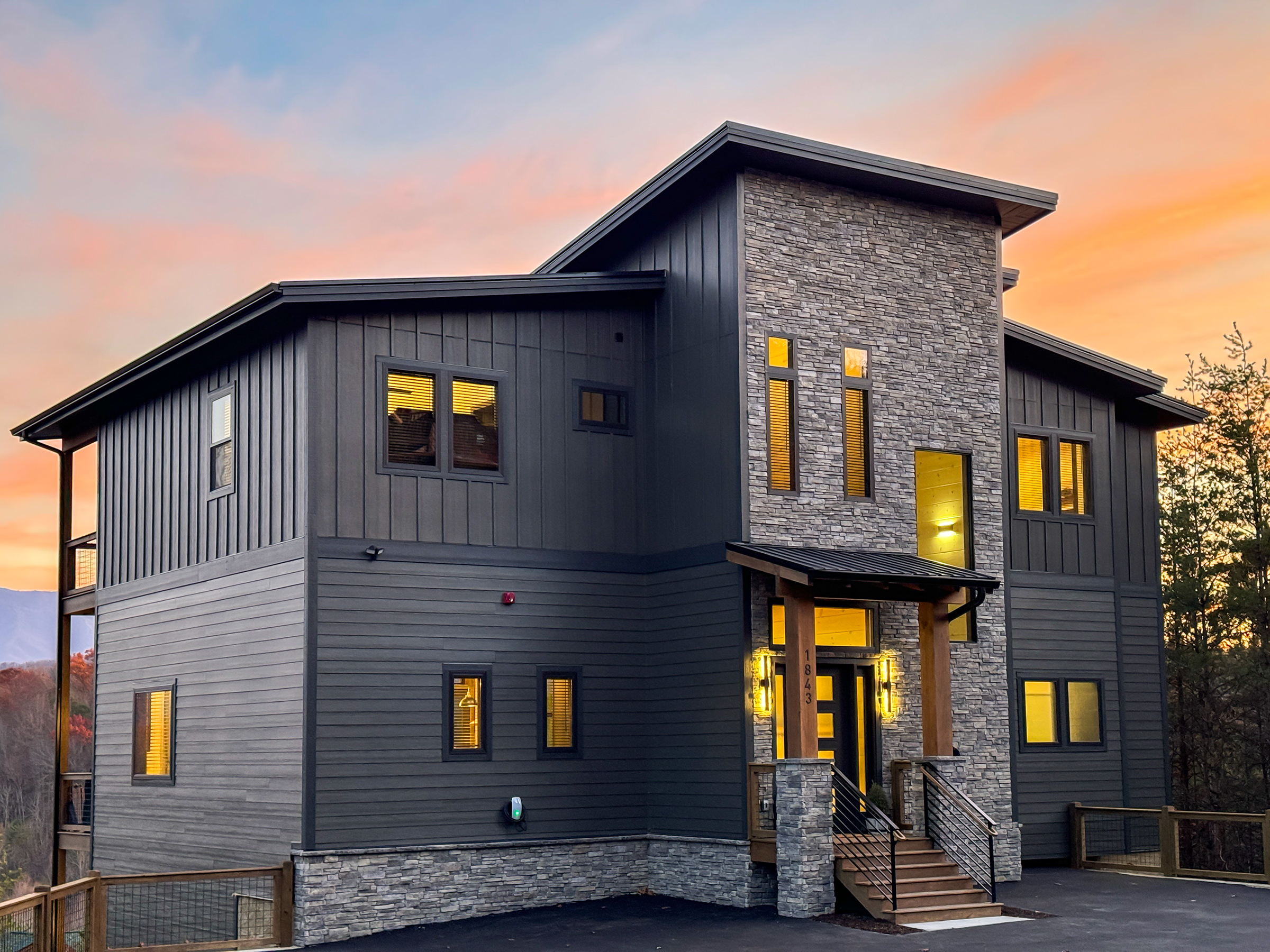 John Sevier, Tennessee, 37876, United States, 6 Bedrooms Bedrooms, ,8 BathroomsBathrooms,Residential,For Sale,2000346