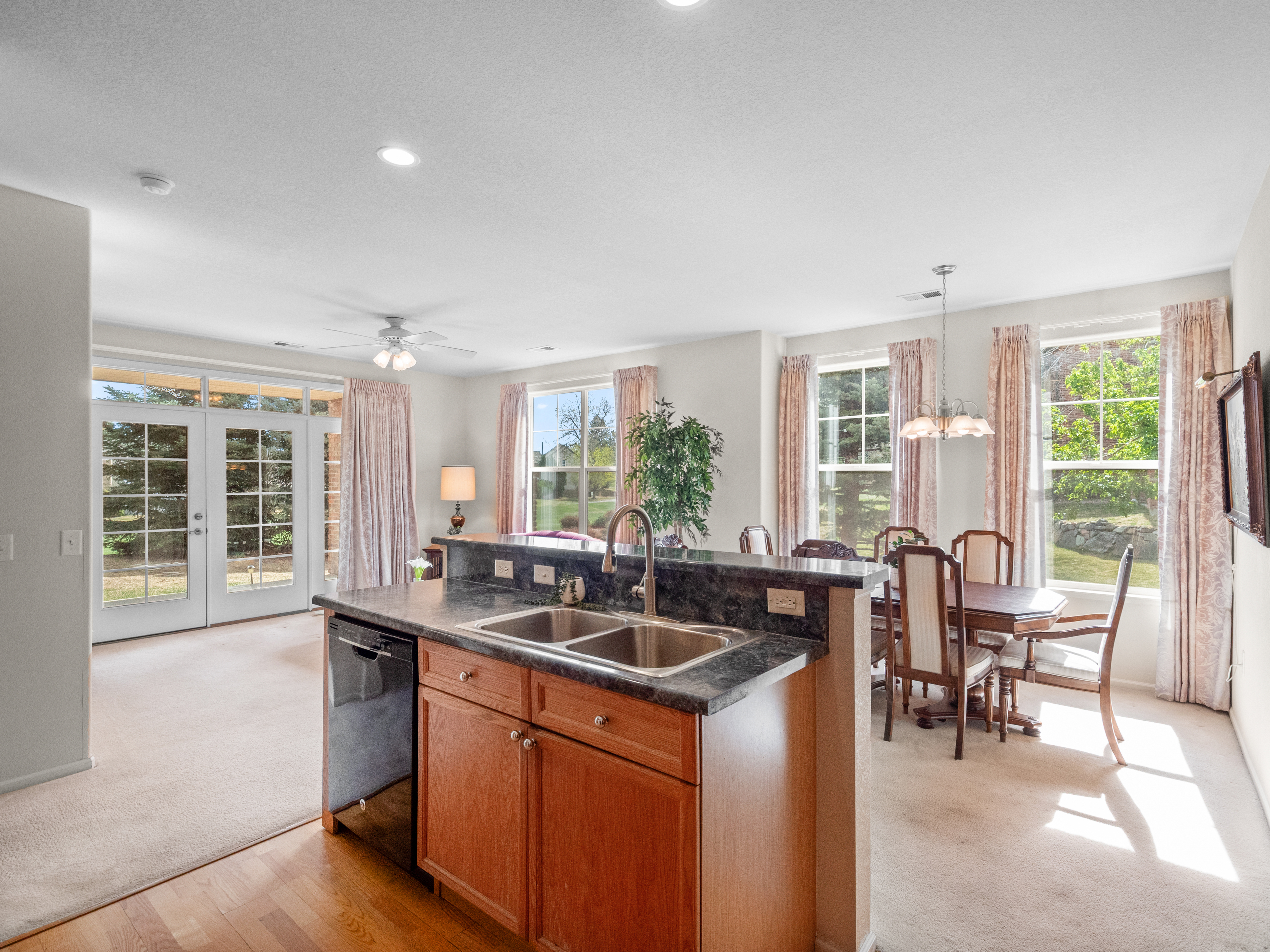  2240 S Vaughn Way, Aurora, CO, 80014 - 物件實景