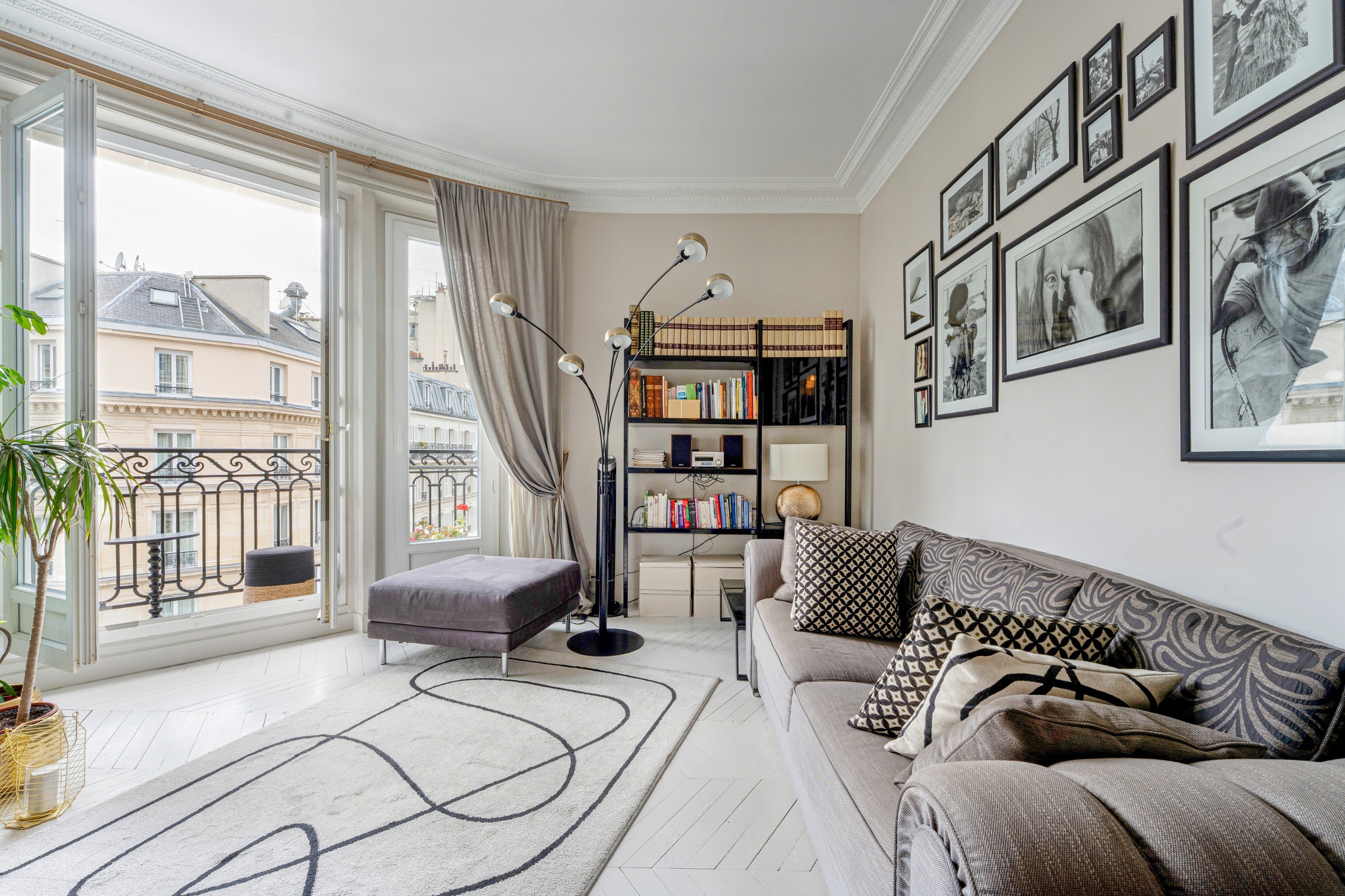  Elegant High-Floor Apartment - Marceau / Triangle d