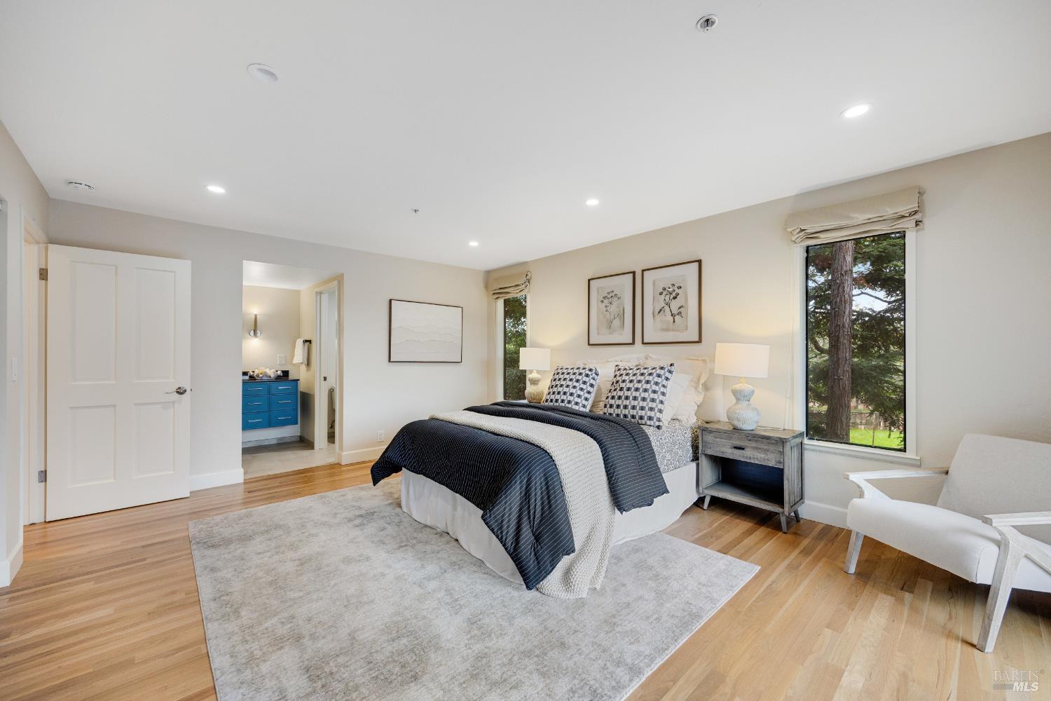 Novato, California, 94947, United States, 5 Bedrooms Bedrooms, ,5 BathroomsBathrooms,Residential,For Sale,2009754