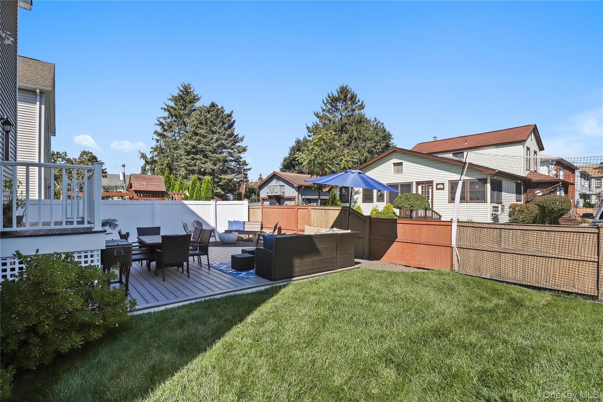 Pleasantville, New York, 10570, United States, 4 Bedrooms Bedrooms, ,3 BathroomsBathrooms,Residential,For Sale,1973864