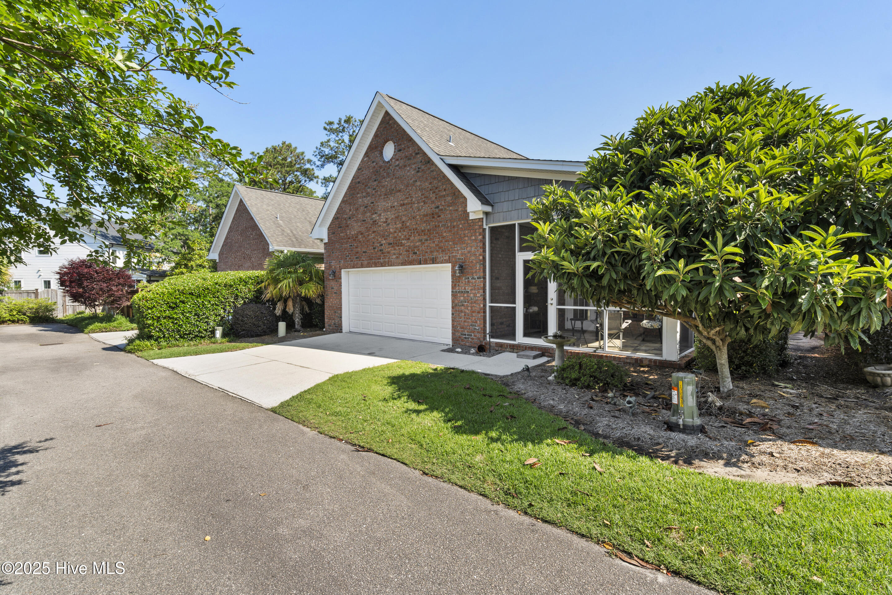 Wilmington, North Carolina, 28403, United States, 4 Bedrooms Bedrooms, ,3 BathroomsBathrooms,Residential,For Sale,1849696