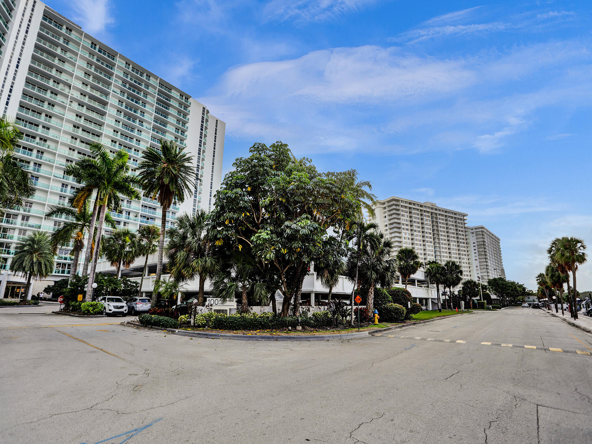 Sunny Isles Beach, Florida, 33160, United States, 1 Bedroom Bedrooms, ,2 BathroomsBathrooms,Residential,For Sale,1804245