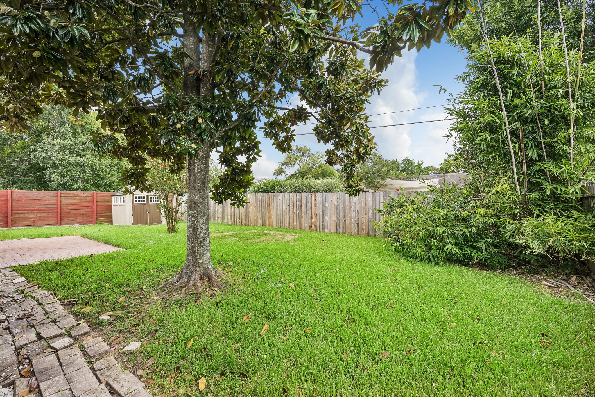  9418 Meadowbriar Lane - 物件實景