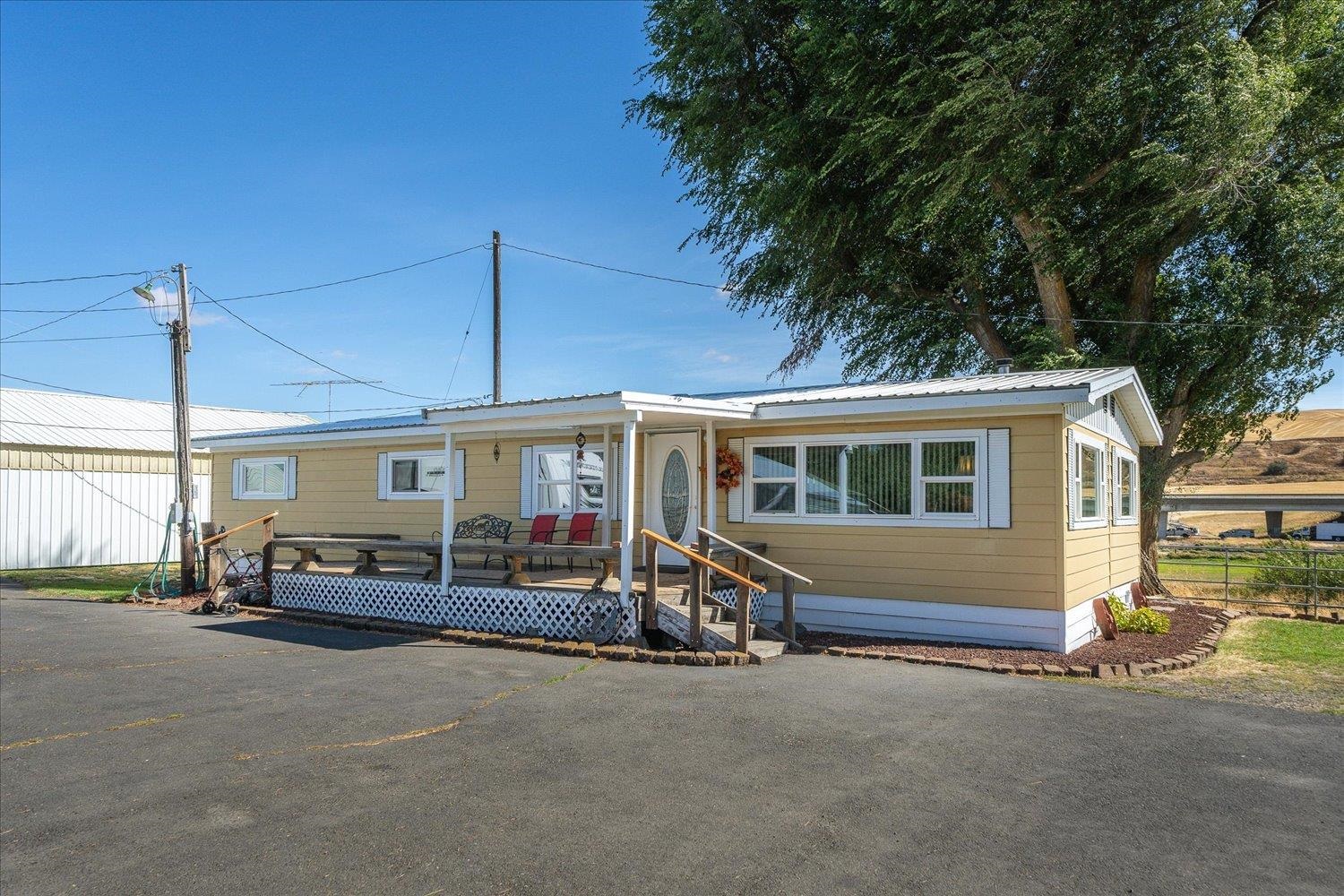 Rosalia, Washington, 99170, United States, 3 Bedrooms Bedrooms, ,2 BathroomsBathrooms,Residential,For Sale,1943009