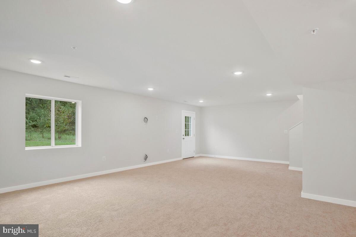 Huntingtown, Maryland, 20639, United States, 4 Bedrooms Bedrooms, ,3 BathroomsBathrooms,Residential,For Sale,1874732