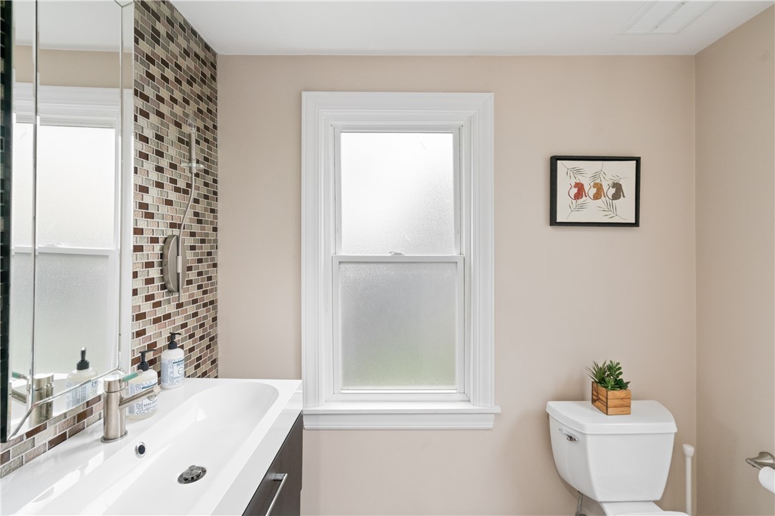 Lawrenceville, Pennsylvania, 15201, United States, 3 Bedrooms Bedrooms, ,2 BathroomsBathrooms,Residential,For Sale,1995818