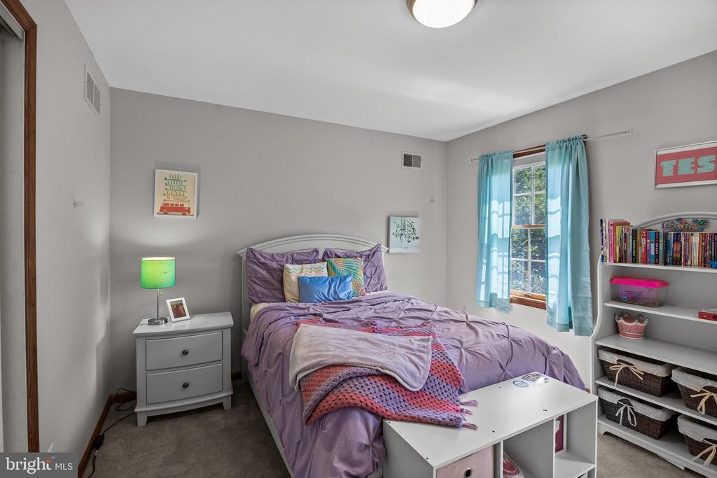 Cream Ridge, New Jersey, 08514, United States, 4 Bedrooms Bedrooms, ,3 BathroomsBathrooms,Residential,For Sale,1902972