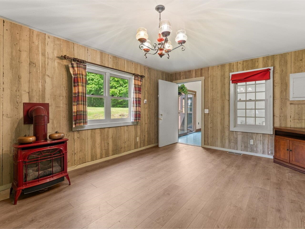 Randolph, Vermont, 05060-9095, United States, 4 Bedrooms Bedrooms, ,2 BathroomsBathrooms,Residential,For Sale,1925913