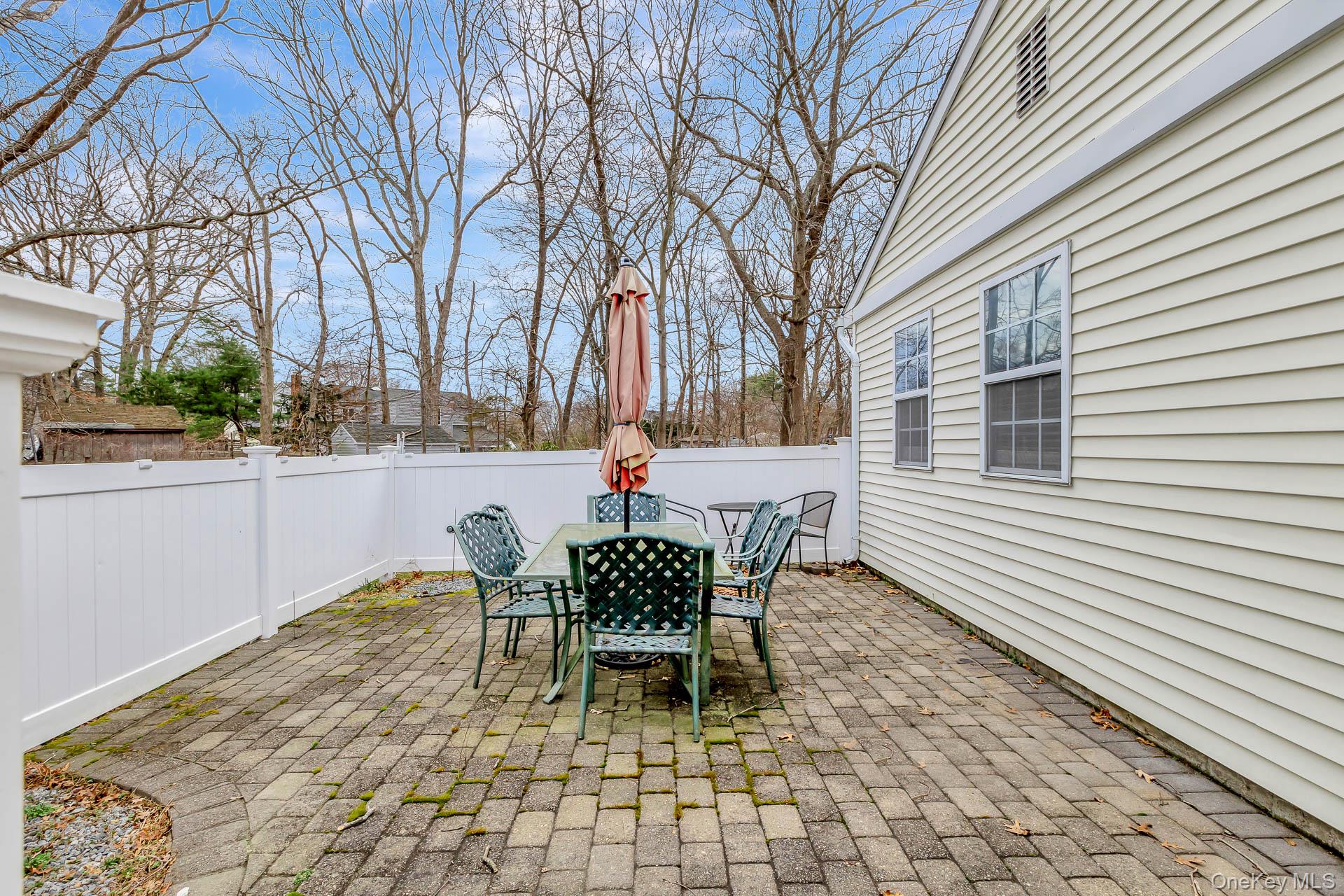  7 Possum Path, Coram, NY, 11727 - 物件實景