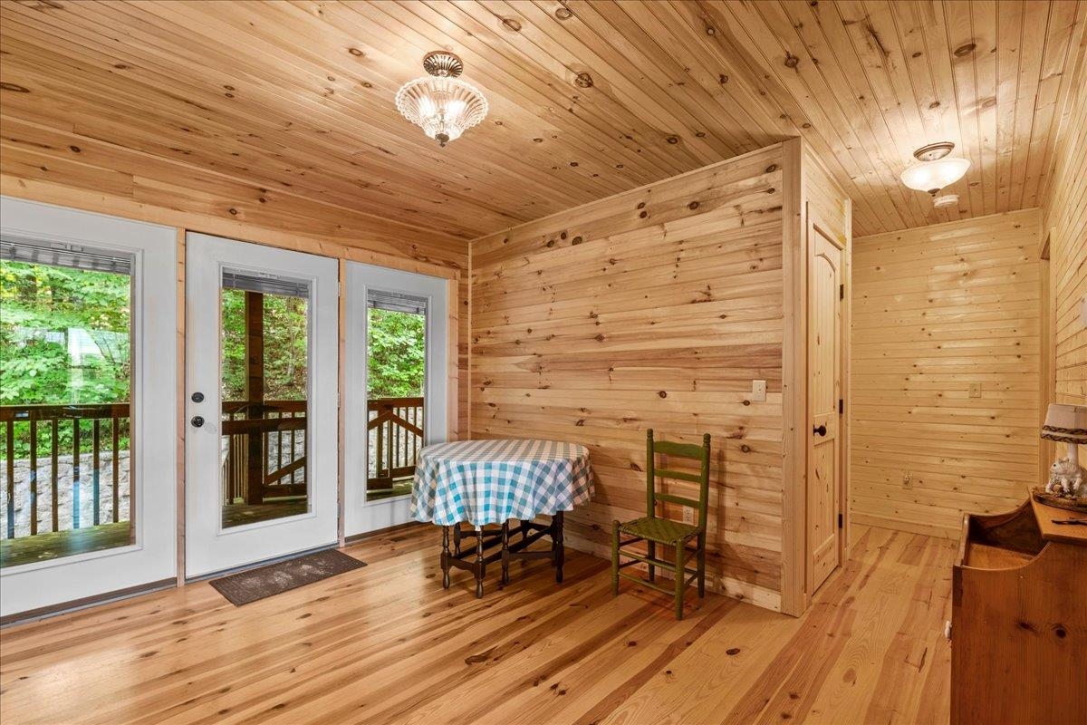 Cleveland, South Carolina, 29635, United States, 3 Bedrooms Bedrooms, ,3 BathroomsBathrooms,Residential,For Sale,1977097