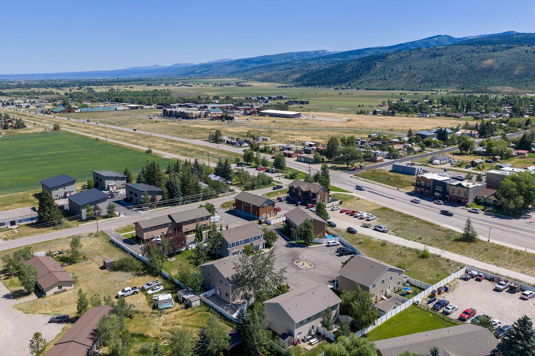  Applewood Grove Townhome - 物件實景