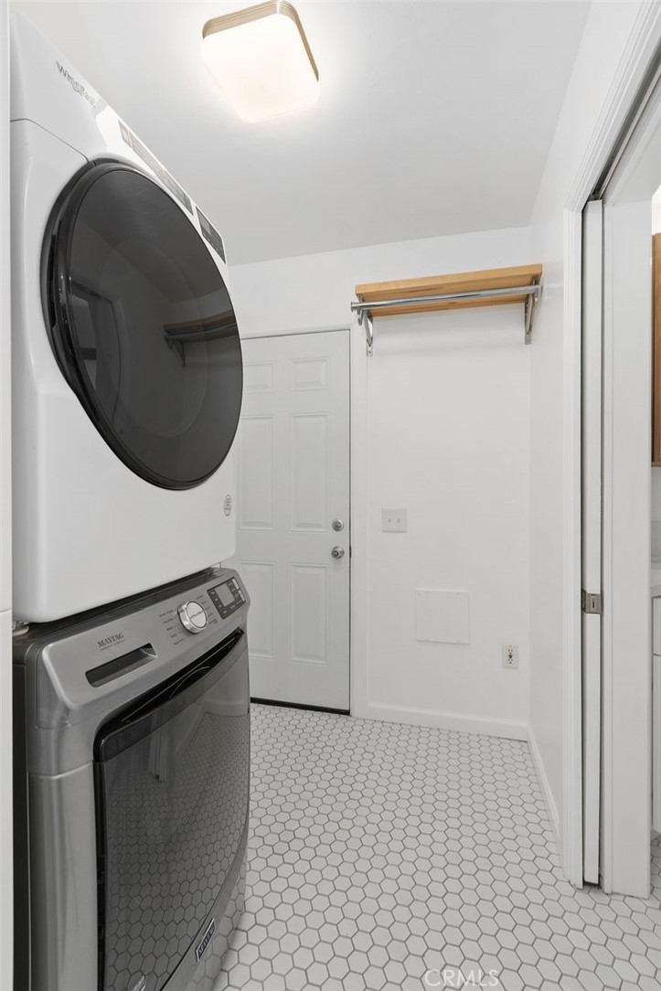 Riverside, California, 92507, United States, 2 Bedrooms Bedrooms, ,1 BathroomBathrooms,Residential,For Sale,1987863