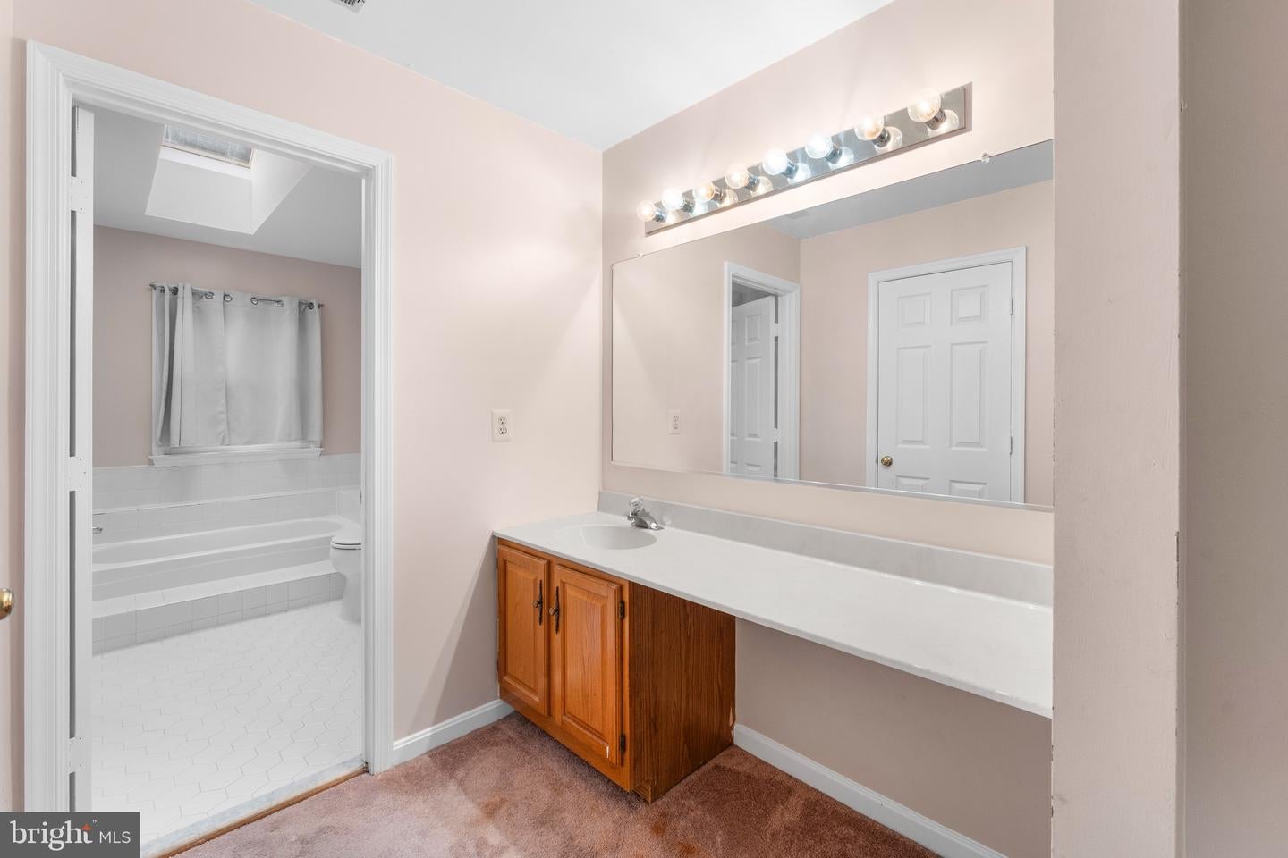 BOWIE, Maryland, 20720, United States, 4 Bedrooms Bedrooms, ,4 BathroomsBathrooms,Residential,For Sale,1897173