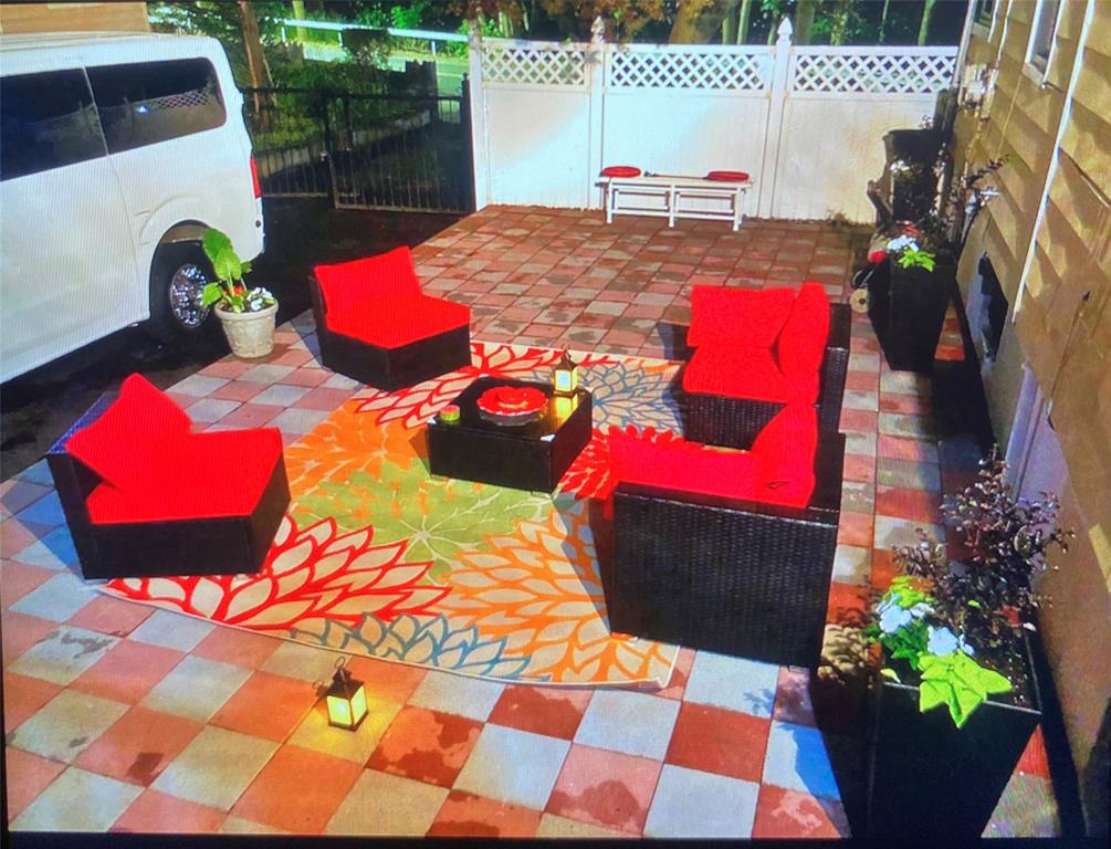 Yonkers, New York, 10710, United States, 3 Bedrooms Bedrooms, ,2 BathroomsBathrooms,Residential,For Sale,1982503