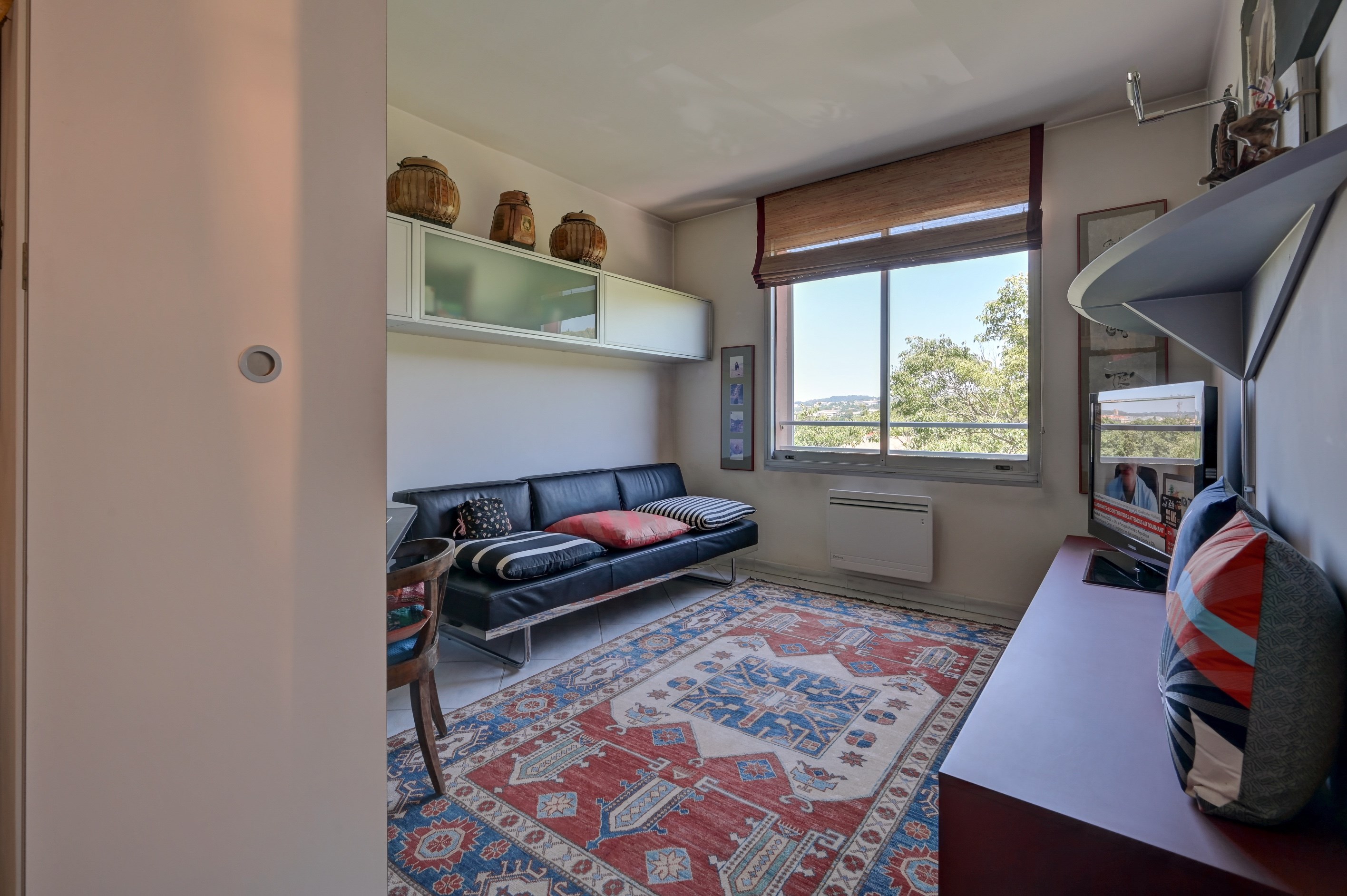  Spacious Apartment with Terrace and Open View – Parc de la Torse - 物件實景