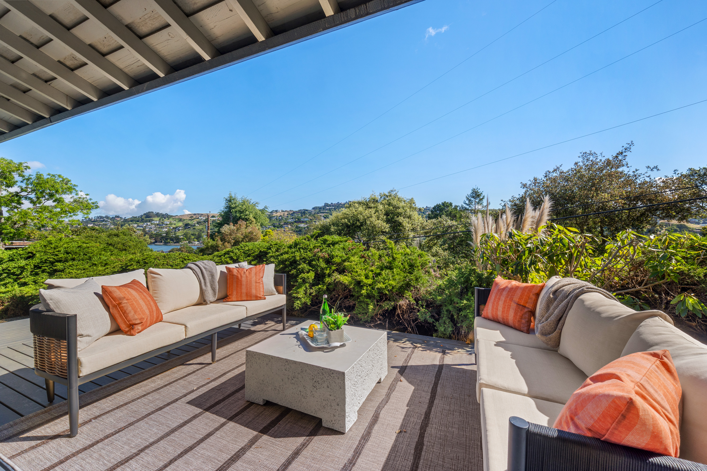  Single-Level Mid-Century Modern Home in the Coveted Flats of Belvedere - 物件實景