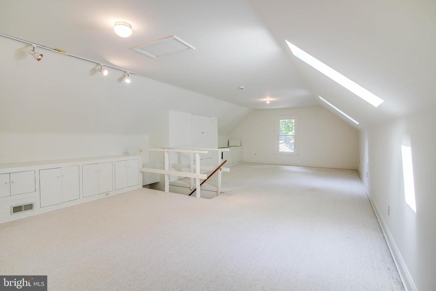 Dayton, Maryland, 21036, United States, 5 Bedrooms Bedrooms, ,3 BathroomsBathrooms,Residential,For Sale,1906763