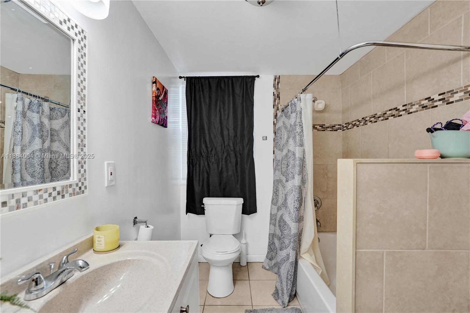 Hollywood, Florida, 33024, United States, 4 Bedrooms Bedrooms, ,3 BathroomsBathrooms,Residential,For Sale,1958932