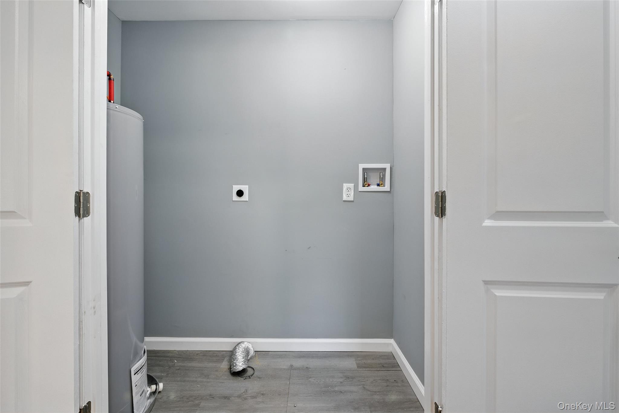 Wyandanch, New York, 11798, United States, 4 Bedrooms Bedrooms, ,1 BathroomBathrooms,Residential,For Sale,1975921