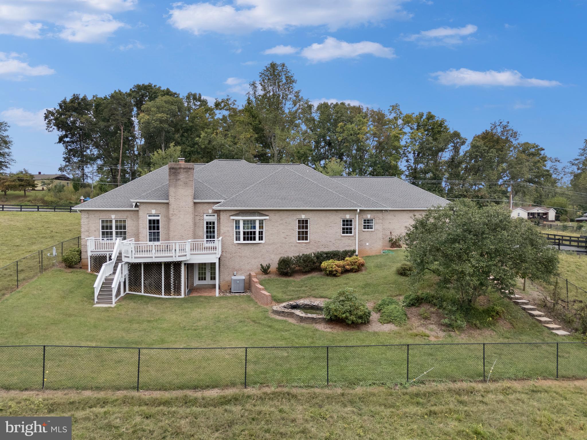 Reva, Virginia, 22735, United States, 4 Bedrooms Bedrooms, ,4 BathroomsBathrooms,Residential,For Sale,1983149