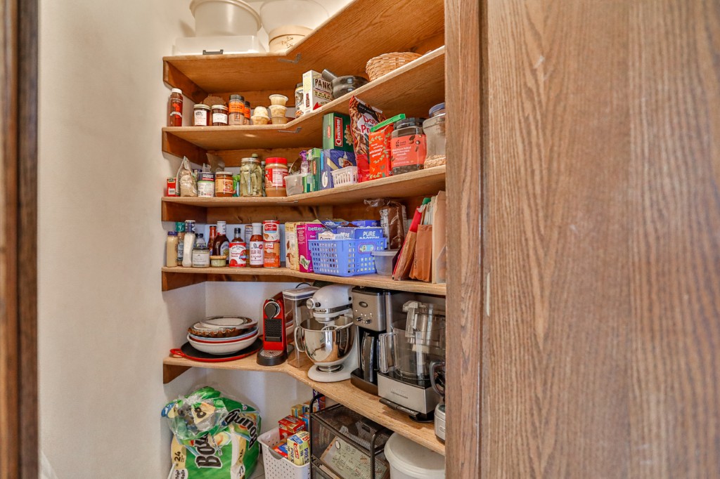 Wausau, Wisconsin, 54401, United States, 3 Bedrooms Bedrooms, ,3 BathroomsBathrooms,Residential,For Sale,1997344