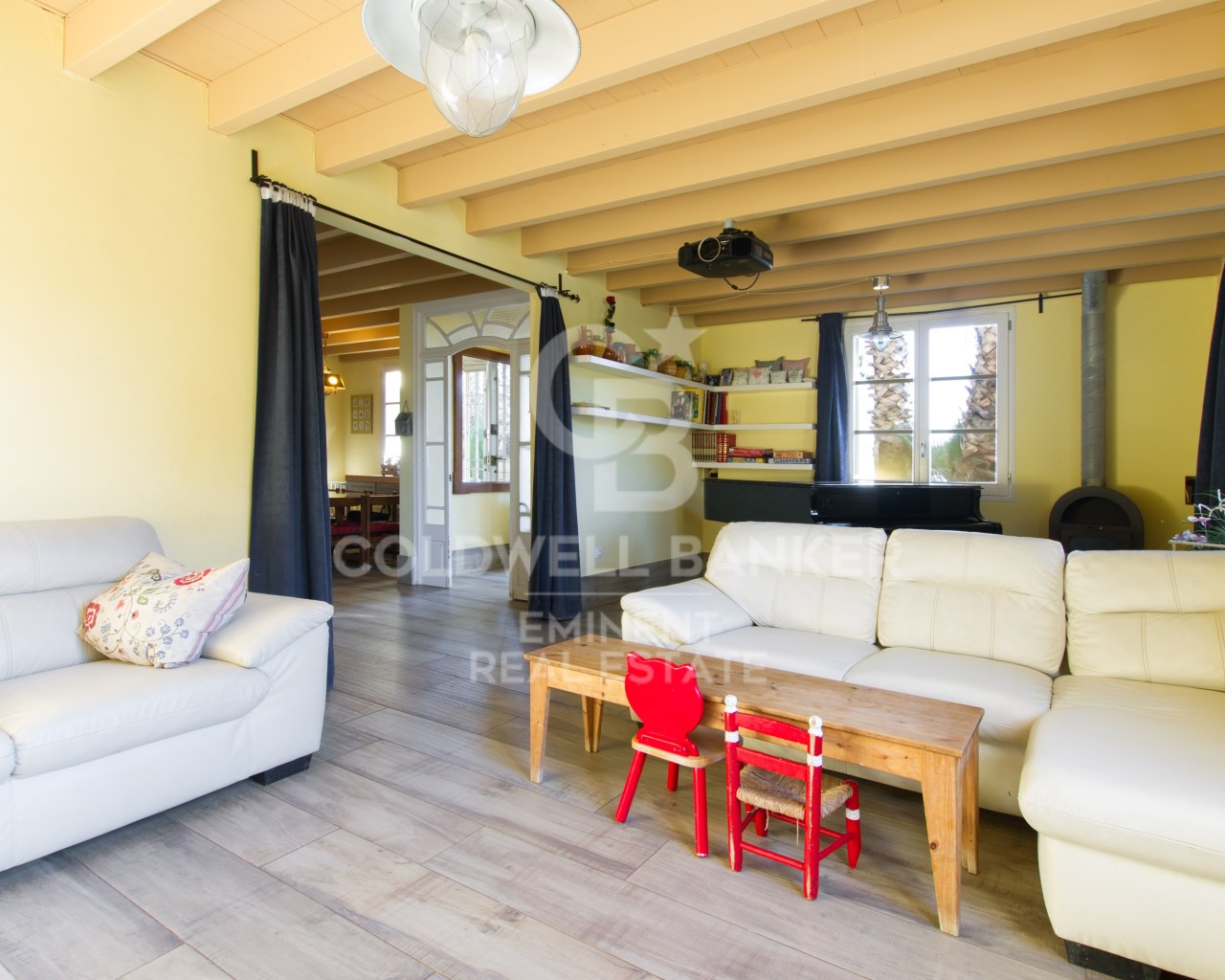 Mataró, Catalonia, ES, 6 Bedrooms Bedrooms, ,5 BathroomsBathrooms,Residential,For Sale,2000993