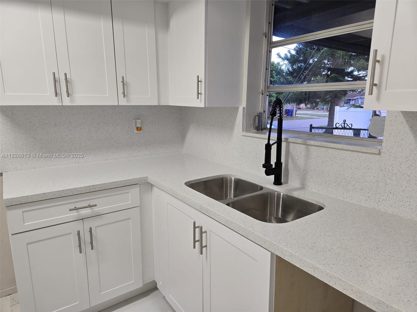 Hollywood, Florida, 33024, United States, 3 Bedrooms Bedrooms, ,2 BathroomsBathrooms,Residential,For Sale,1933387