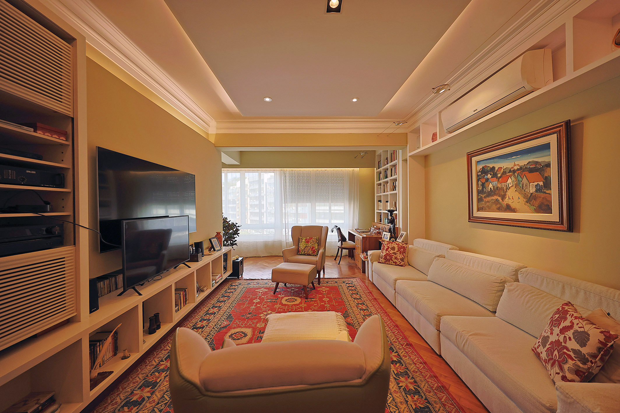  Apartment with Treetop Views on Praça Eugênio Jardim - 物件實景