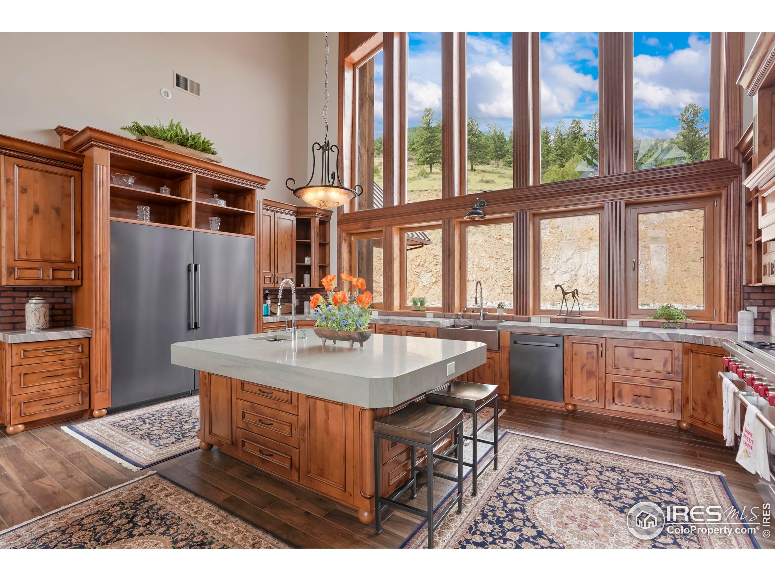Estes Park, Colorado, 80517, United States, 6 Bedrooms Bedrooms, ,4 BathroomsBathrooms,Residential,For Sale,1895993