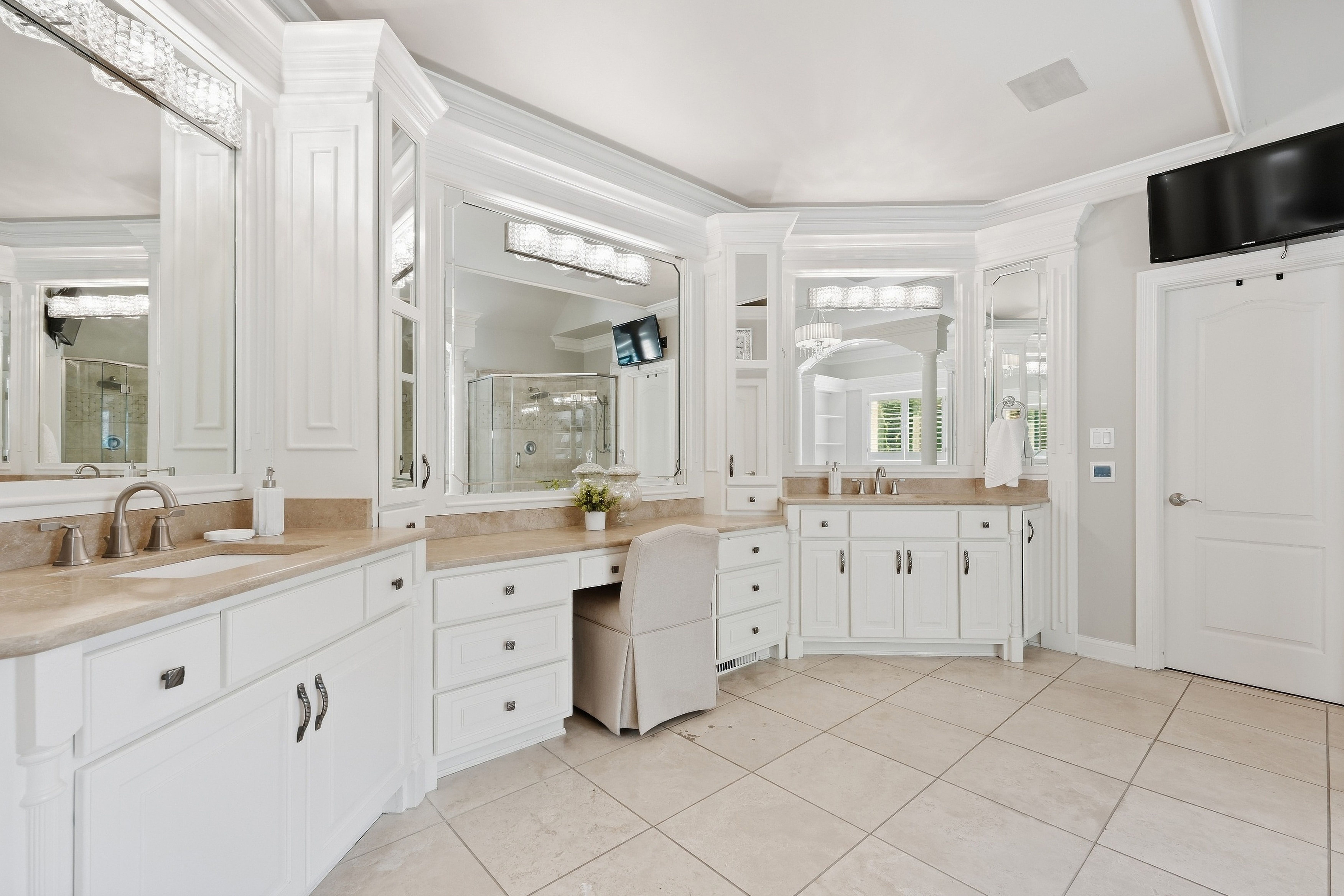  18420 Bridgemore Lane, Louisville, KY 40245 - 物件實景