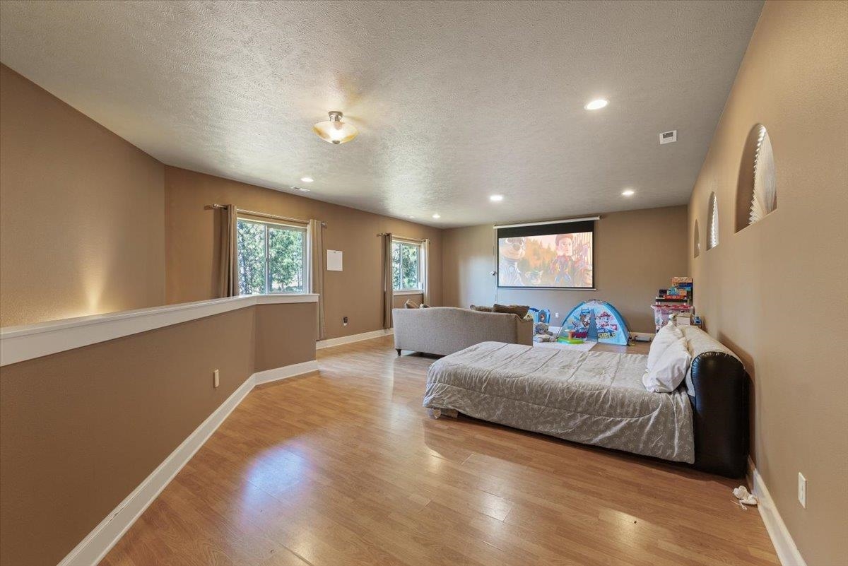 Spokane, Washington, 99224, United States, 5 Bedrooms Bedrooms, ,6 BathroomsBathrooms,Residential,For Sale,2000632