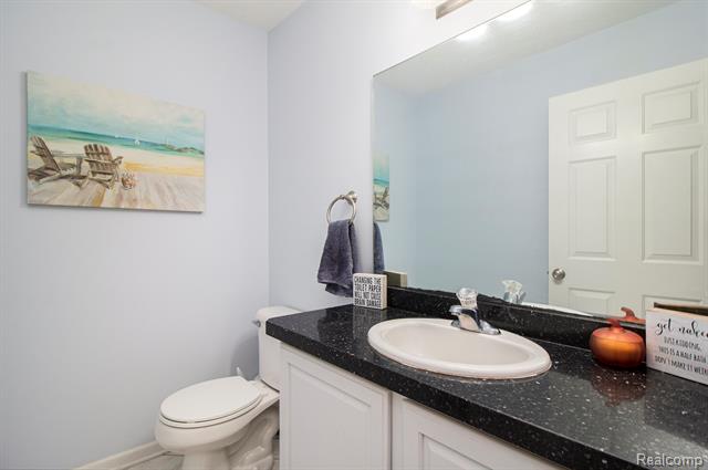 Oceola Twp, Michigan, 48843, United States, 3 Bedrooms Bedrooms, ,4 BathroomsBathrooms,Residential,For Sale,1980235