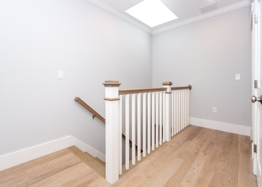 Waltham, Massachusetts, 02453, United States, 3 Bedrooms Bedrooms, ,4 BathroomsBathrooms,Residential,For Sale,1786216