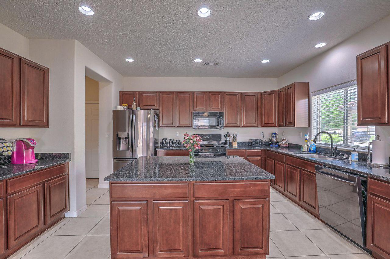 Rio Rancho, New Mexico, 87124, United States, 5 Bedrooms Bedrooms, ,4 BathroomsBathrooms,Residential,For Sale,1805604