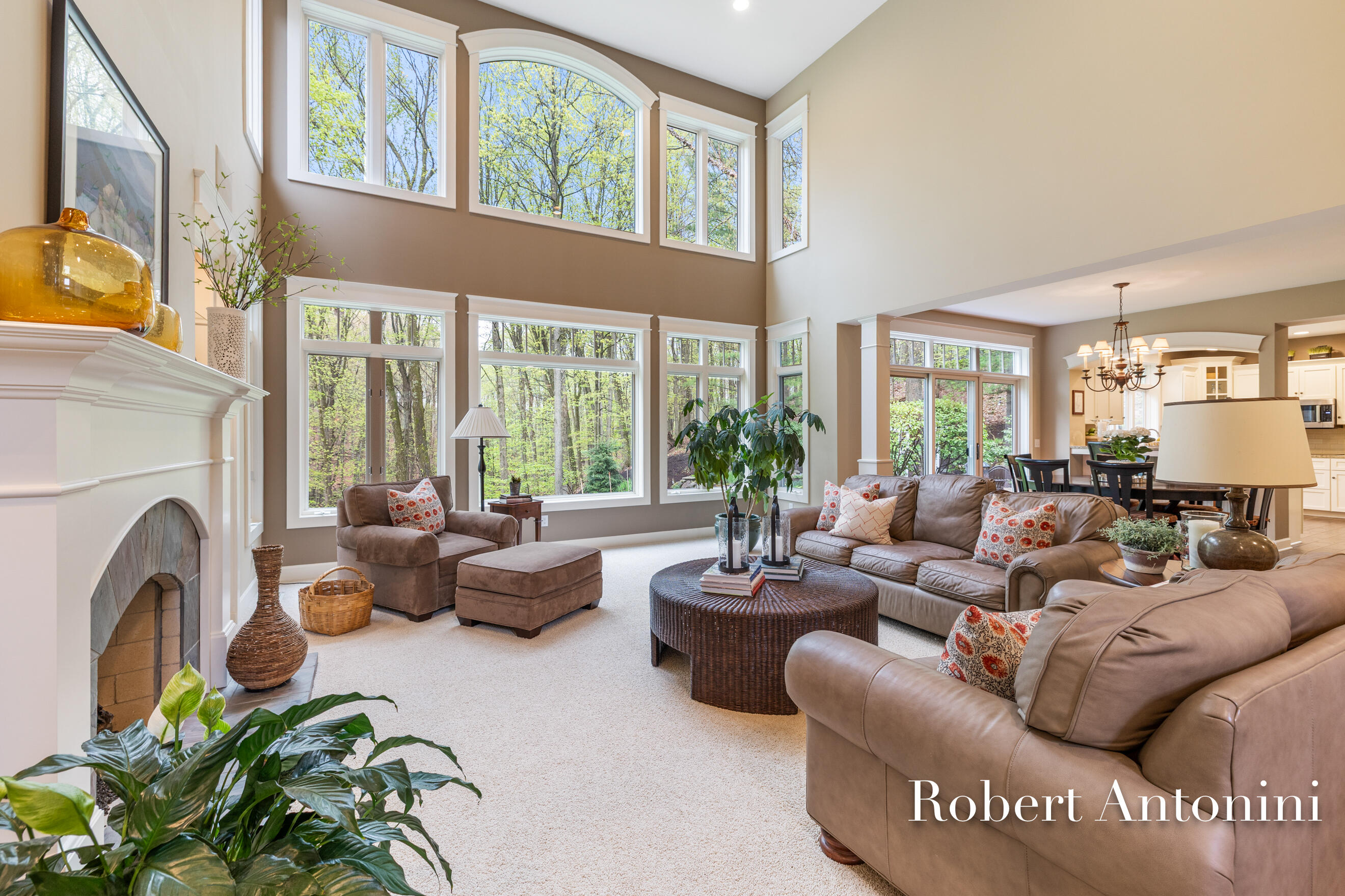 Grand Rapids, Michigan, 49525, United States, 5 Bedrooms Bedrooms, ,4 BathroomsBathrooms,Residential,For Sale,1837852
