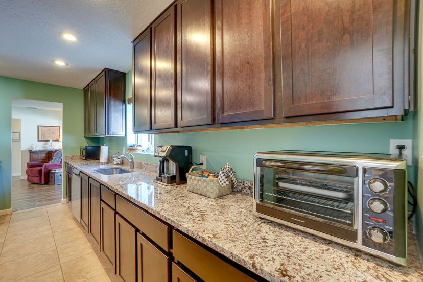 Tampa, Florida, 33615, United States, 4 Bedrooms Bedrooms, ,2 BathroomsBathrooms,Residential,For Sale,1865129