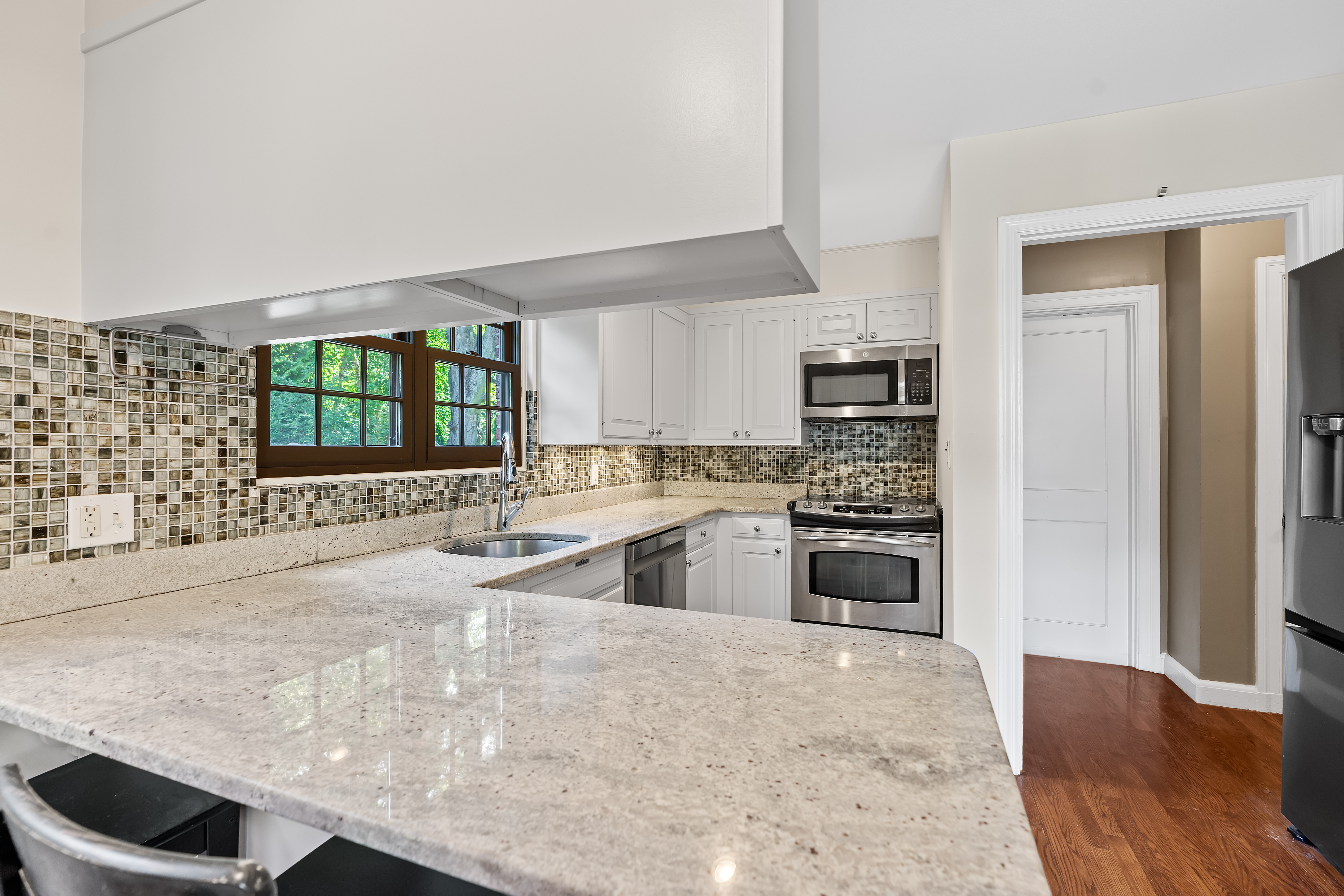  55 Forest Avenue, Newton, MA, 02465 - 物件實景