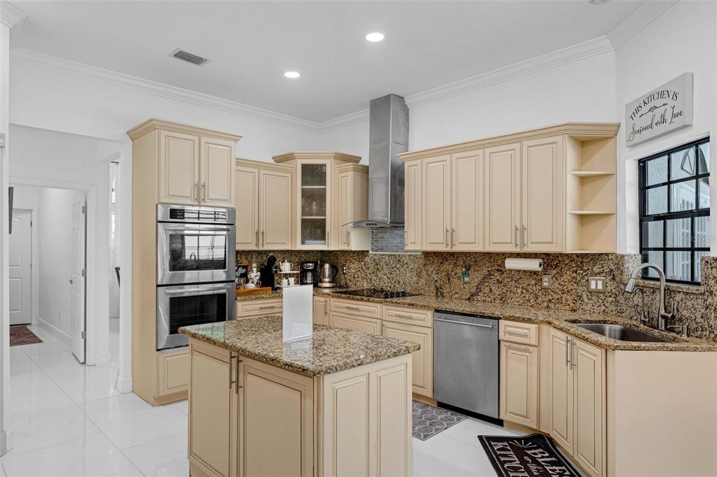 Orlando, Florida, 32829, United States, 4 Bedrooms Bedrooms, ,3 BathroomsBathrooms,Residential,For Sale,1926455